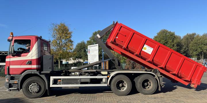 Recyclage Debacker - Ophaling van Kabels en Metalen - Vrachtwagen